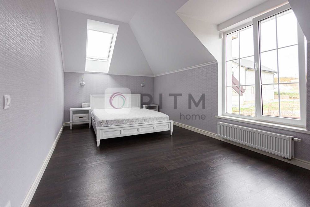 Продаж будинок з ремонтом 320м2 в с. Сокільники, вул. Довбуша.