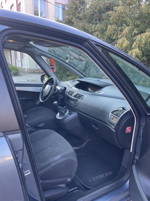 Citroen C4 2010гв 1.6d