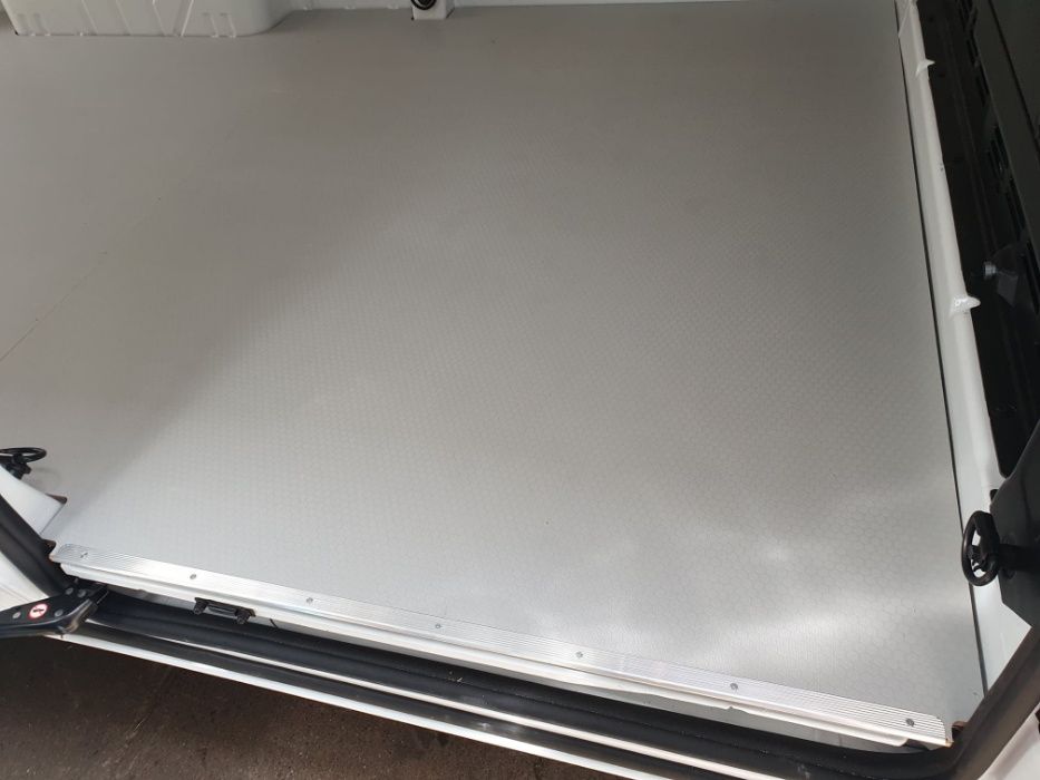Zabudowa busa  nowa podłoga do Ford TRANSIT CUSTOM L1