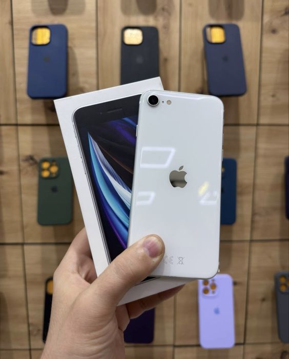 Магазин: Mr.Чохлів - iPhone SE 2 128gb/75%