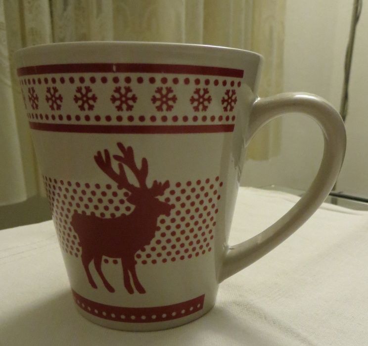 Caneca Siaki, c/ Renas, em cerâmica, bege e vermelha