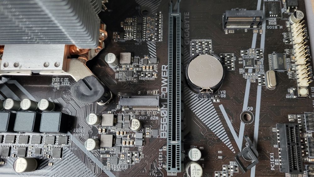 Комплект i5 11400F+ Gigabyte B560M-Power+16gb ddr4 +Башня Socket 1200