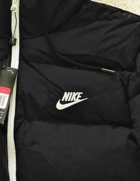 Пуховик Nike Storm Fit Черная с белым В НАЯВНОСТІ Куртка Найк ФОТО
