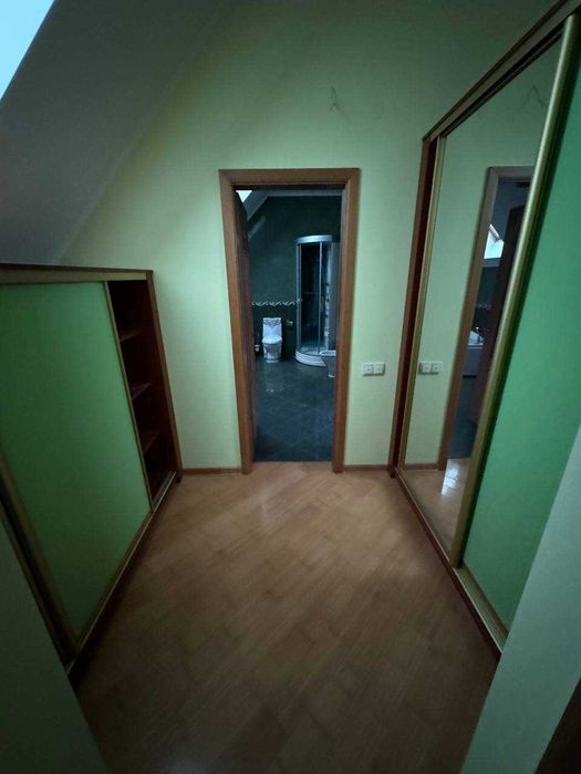 Продається двоповерховий  будинок у Брюховичах поряд з лісом