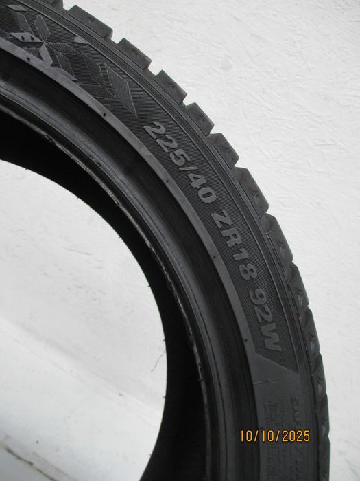 1x 225/40R18 Kumho wintercraft WP52 7,3mm 24r.