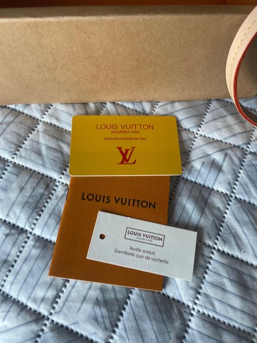 Louis Vuitton Cherry Pochette Denim - Edição Limitada Murakami