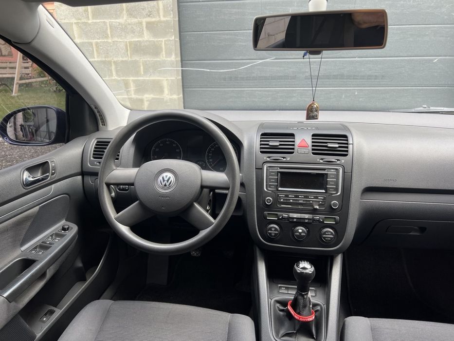 Volkswagen Golf 2004 VIN WVWZZZ1KZ4B055821 фото оголошення 2 з 8