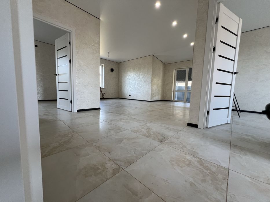 Будинок з ремонтом БОРИСПІЛЬ не далеко від центра. 90м2 +5 соток