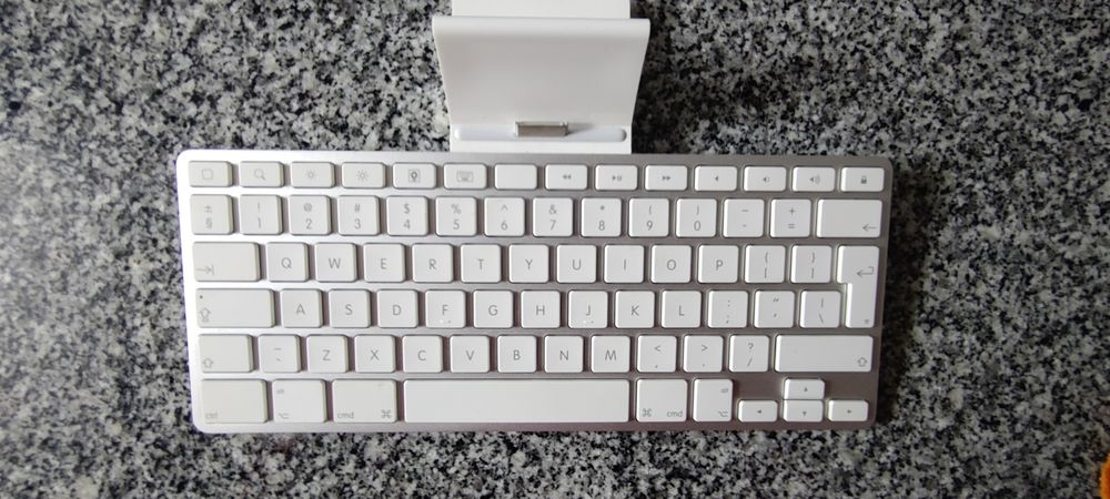 Apple Keyboard A135964737841064577120