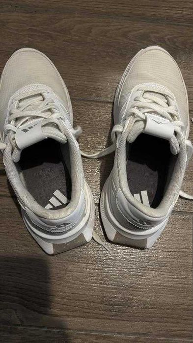 Кросівки adidas