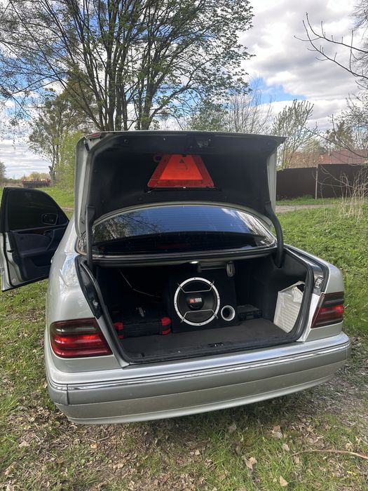 Продам Mercedes-Benz W210 2.7 CDI