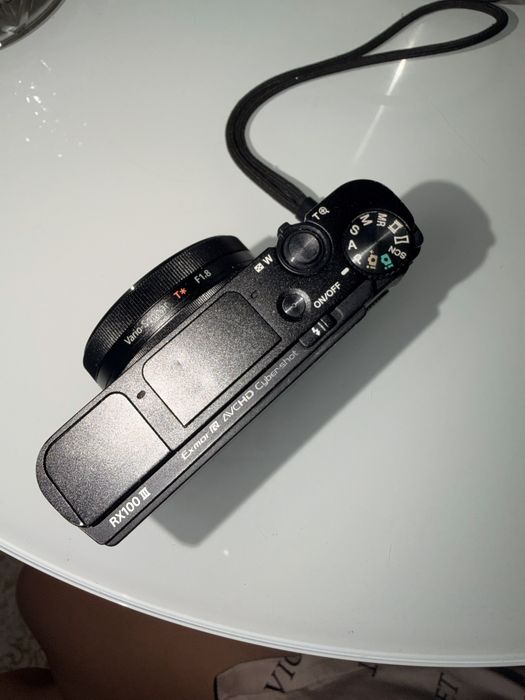 sony rx100 mark 4 - купити фототехніку, відеотехніку - Ціна на OLX.ua
