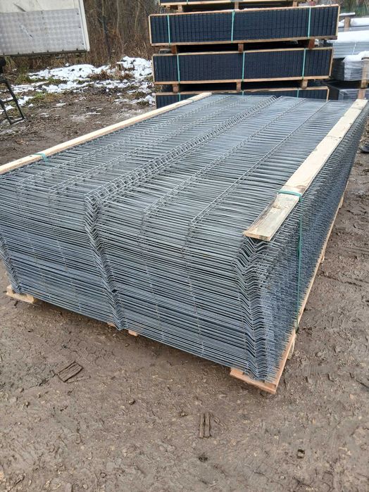 Ogrodzenie panelowe h 123cm + słupek 2m,6x4cm + podmurówka + ceowniki