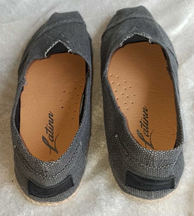 NOWE lekkie szare wsuwane espadryle LATINN, rozm. 37 / 23 cm