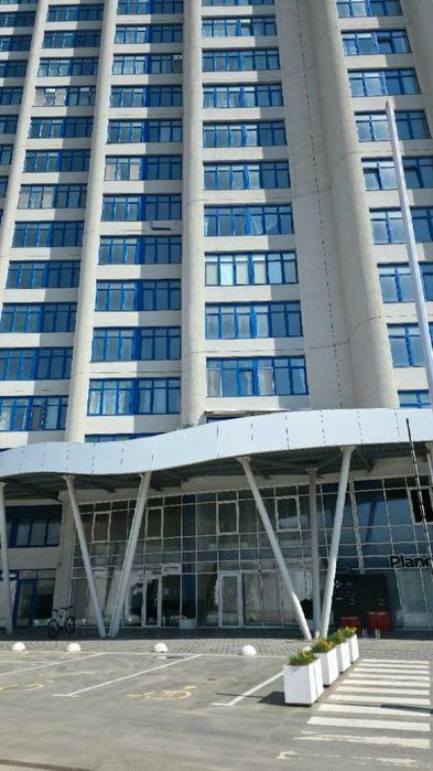 Продаж комерційного приміщення 83.5 м² у ЖК «Морська Симфонія»