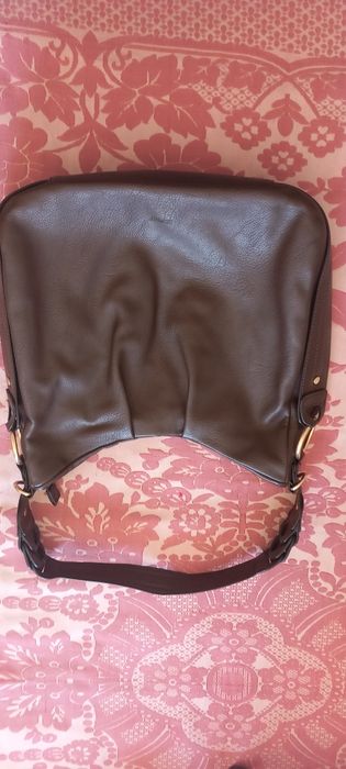 Mala castanha marca Esprit