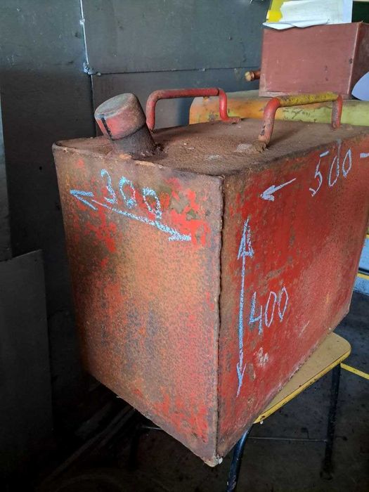 Продам каністру-бочку під паливо