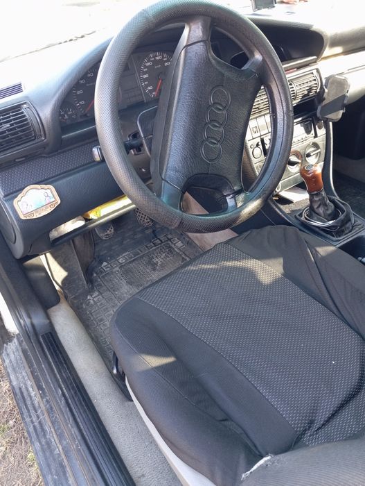 Продаю ауді 100 93р.