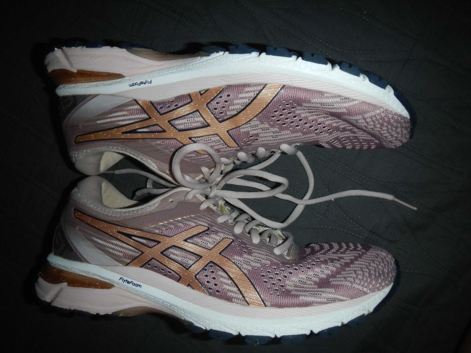 ASICS GT2000 buty do biegania plaskostopie 39