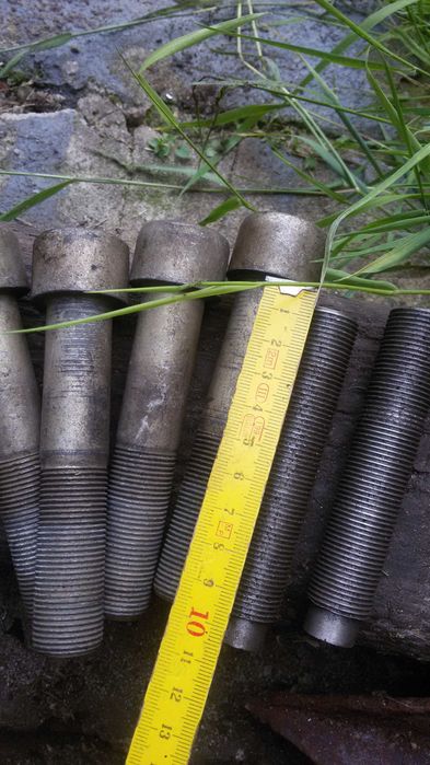 szpilki do kół przód i tył