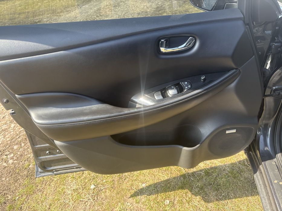 Nissan leaf 2013р.