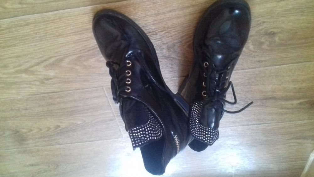 Продам лофери в гарному стані