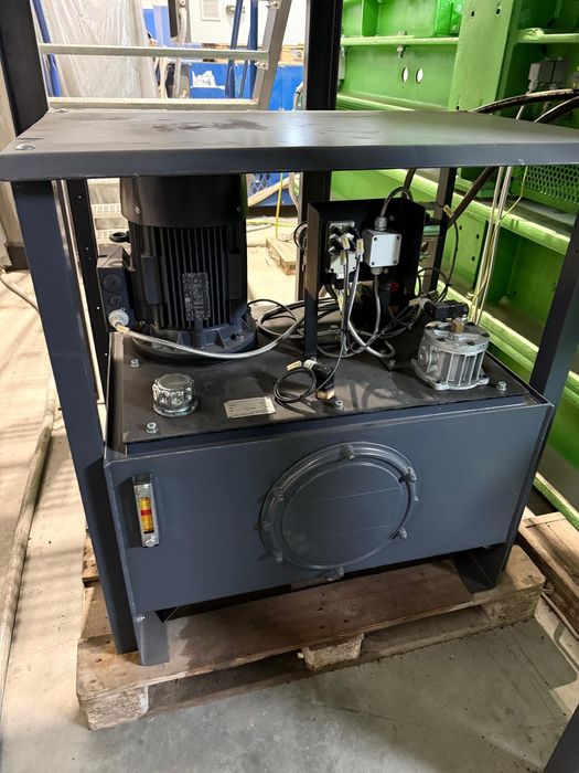 Kruszarka łańcuchowa MeWa UNI-CUT QZ 1600 do recyklingu THM, ANDRITZ