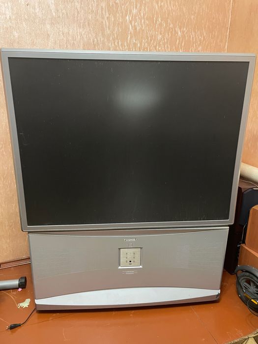 Проекционный телевизор