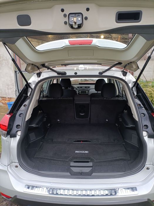 Продам nissan rog ристайлинг