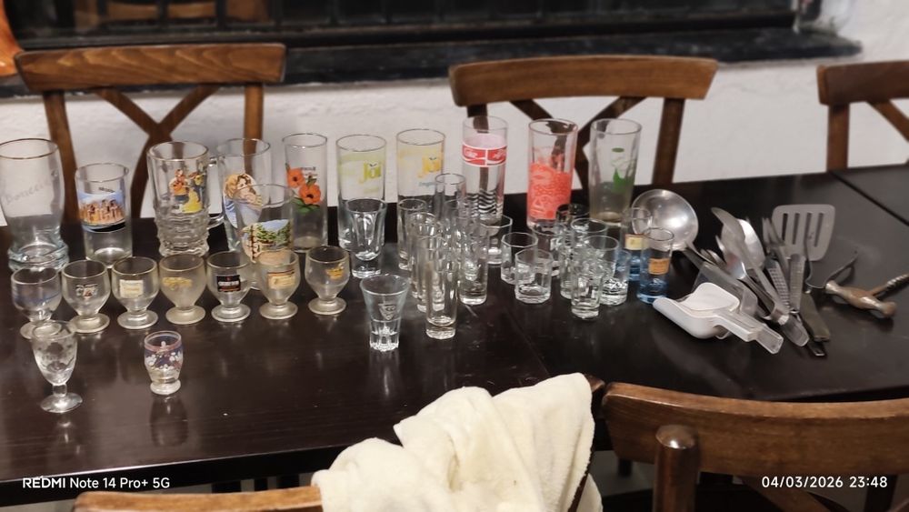 Copos, chávenas, taças sobremesa, copos shot
