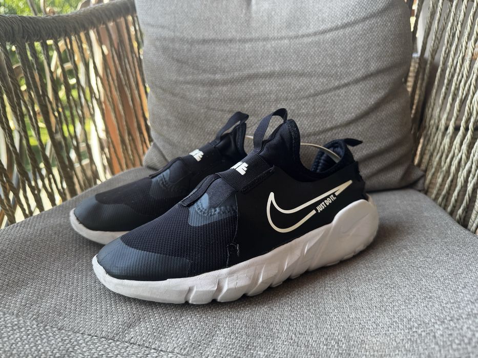 Оригінальні кросівки Nike Flex Runner