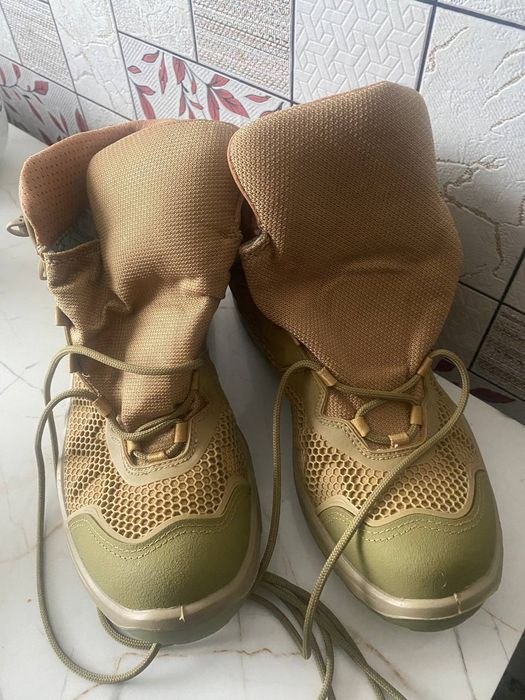 Берці нові  зелені, військові