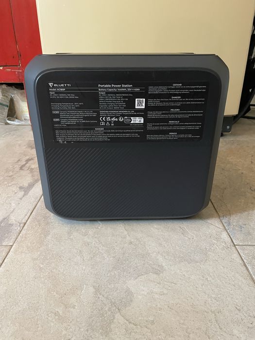 BLUETTI AC180P 1440Wh / 1800W