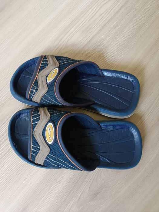 Klapki piankowe r30 (19cm)