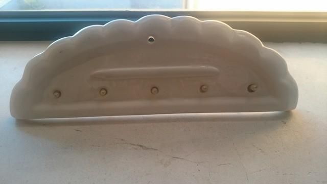 Toalheiro em Cerâmica