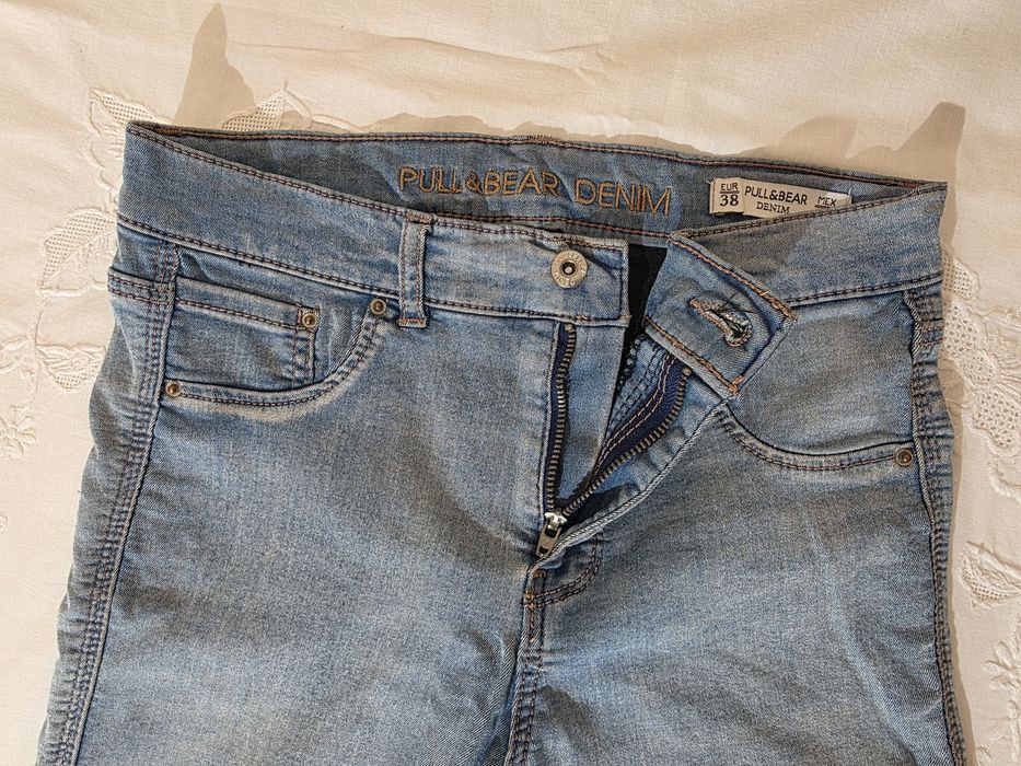 Spodnie Pull and Bear, 38 elastyczne