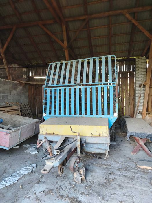 Przyczepa samozbierająca