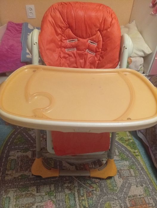 Стульчик для кормления