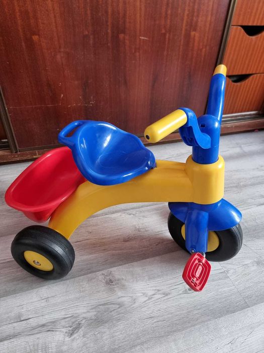 Triciclo criança