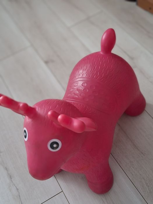 Продам стрибунця