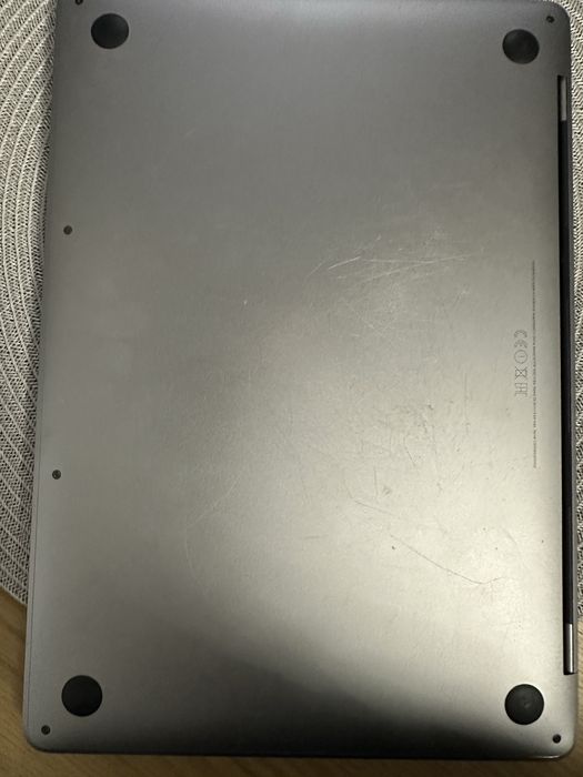 Macbook pro 13 cali 2017 i5