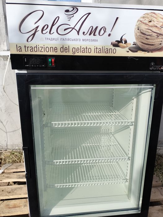 Морозильна вітрина Juka