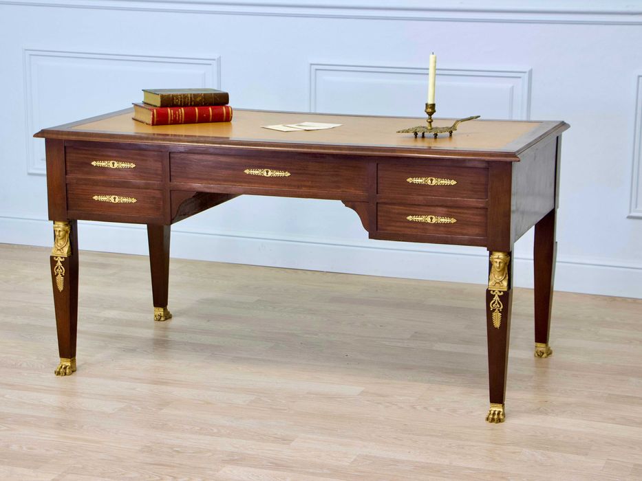 Письмовий стіл, письменный стол