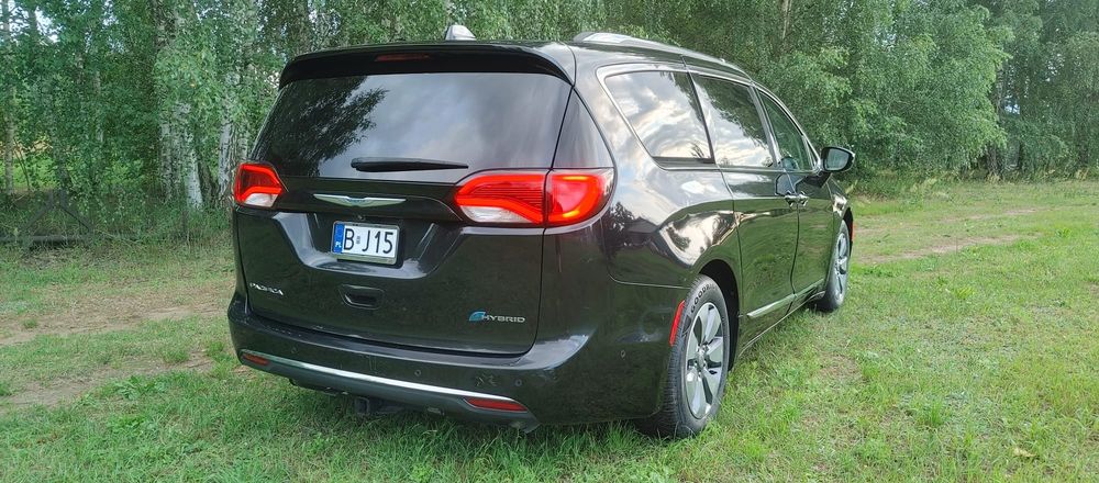 Chrysler Pacyfika Limited Hybryda