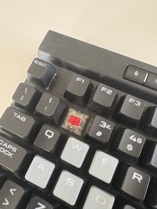 teclado corsair 100%