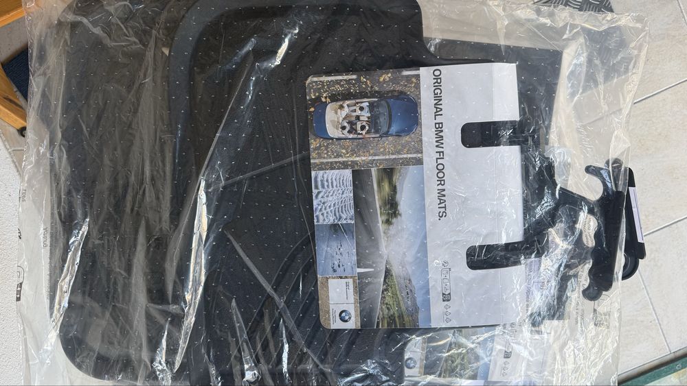 Tapedes Borracha NOVOS Originais BMW e/1 e/2 F40,F44,F70,F74