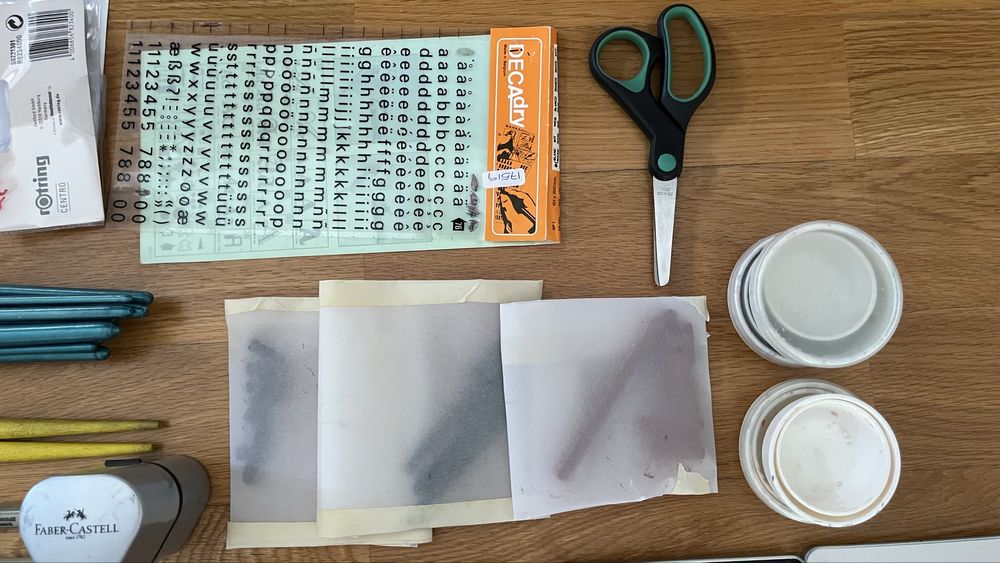 Materiais de artes visuais