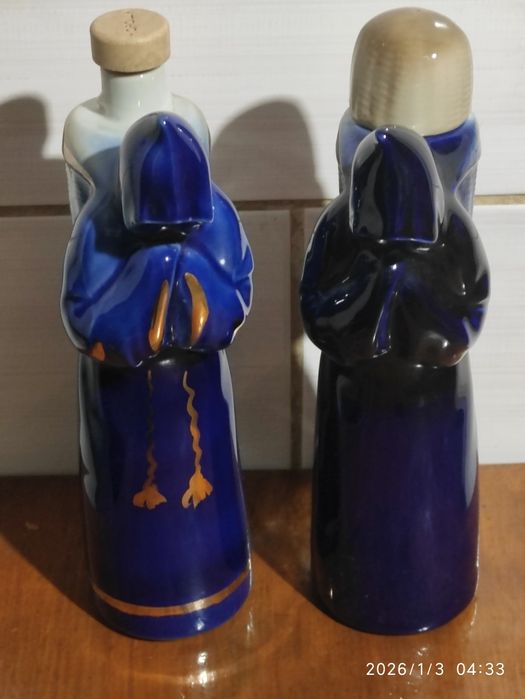 Знижка!Графіни,штофи у красивому кольорі"кобальт". 0,5 Л/Чудовий стан!