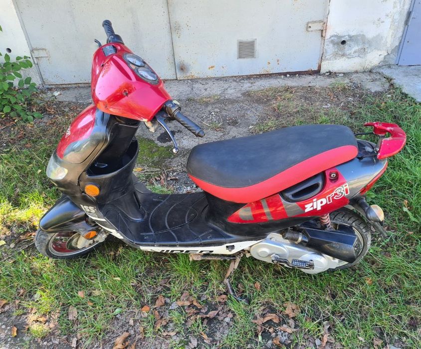 Скутер Viper zip r3I 50 їде 80км в гарному стані