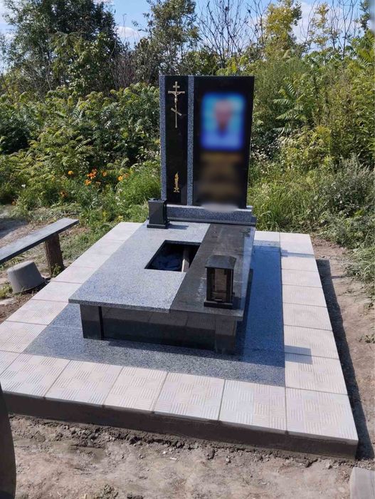 Виготовлення та встановлення памʼятників